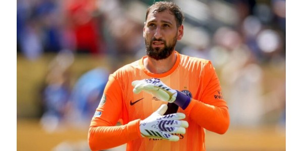 O Paris Saint-Germain está disposto a dispensar o guarda-redes Gianluigi Donnarumma O Paris Saint-Germain está disposto a dispensar o guarda-redes Gianluigi Donnarumma